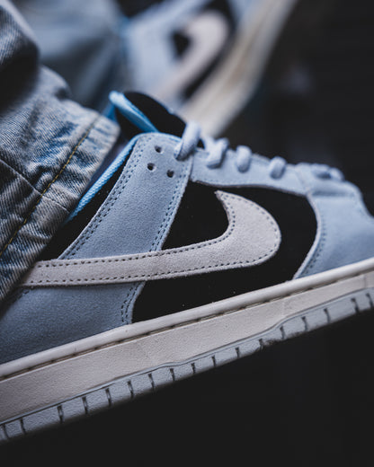 Nike SB Dunk Low Aluminum