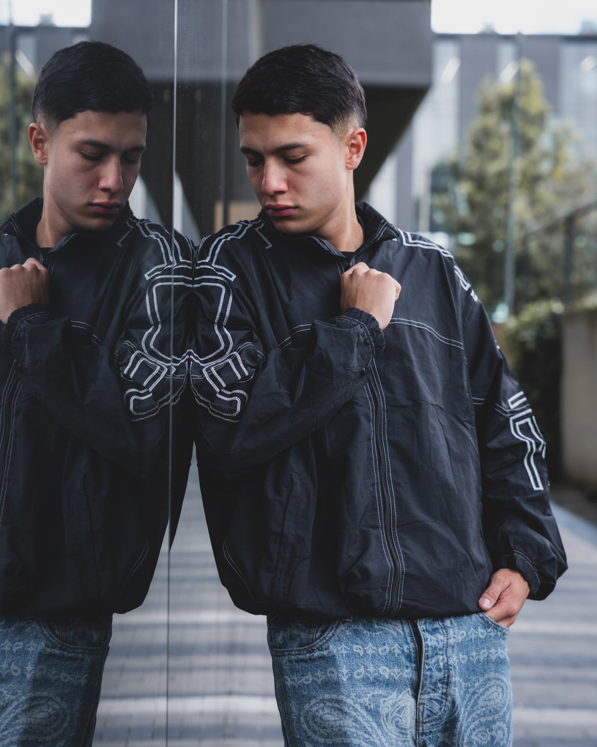 Chaqueta Supreme Black White