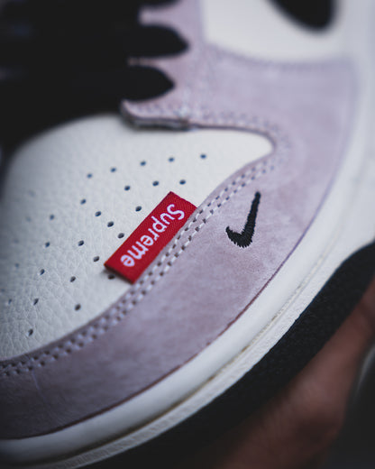 Nike SB Dunk Low x Supreme