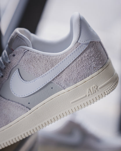 Nike Air Force 1 '07 LX