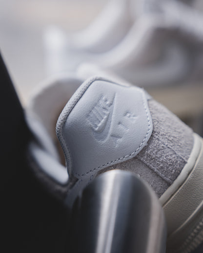 Nike Air Force 1 '07 LX