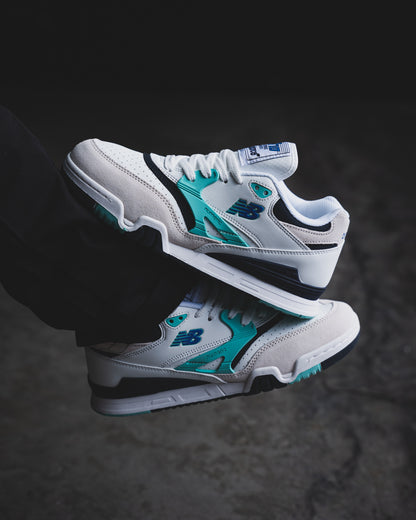 New Balance Numeric 770 Blanca/ Agumarina