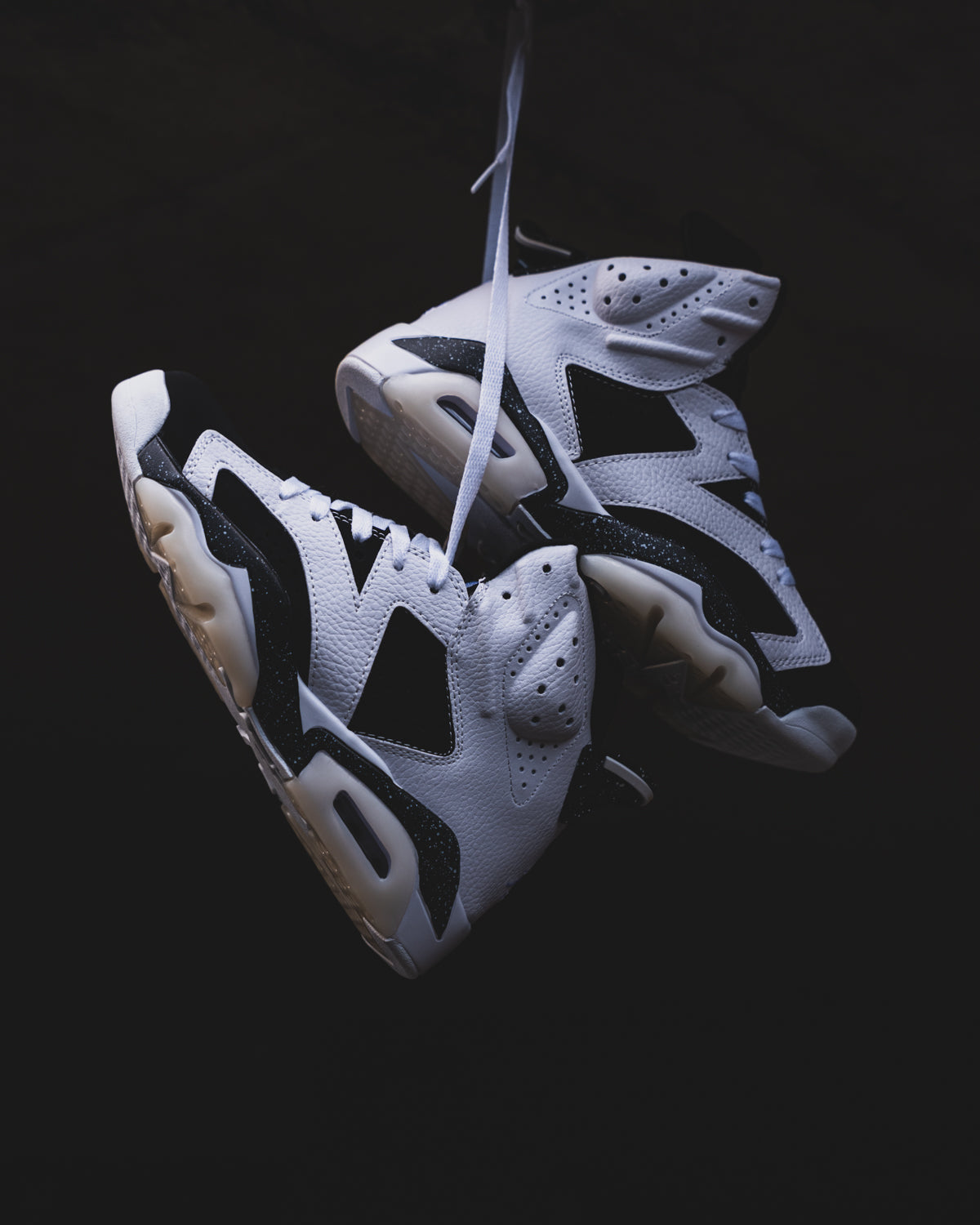 Jordan 6 "Reverse Oreo"