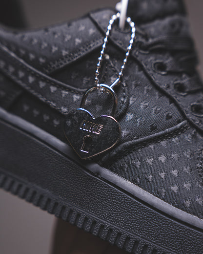 Nike Air Force 1 Low Valentine's Day "Total Black"