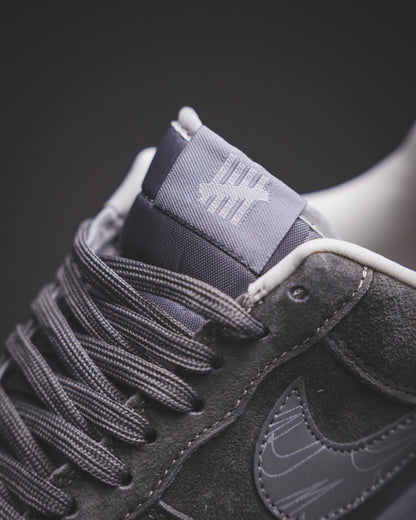 Nike Air Force 1 x UNDEFEATED