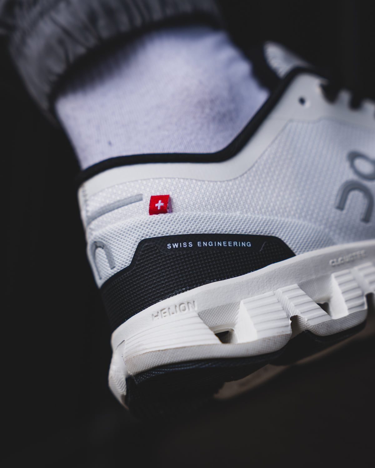 On Running Cloud X 3 White/Grey