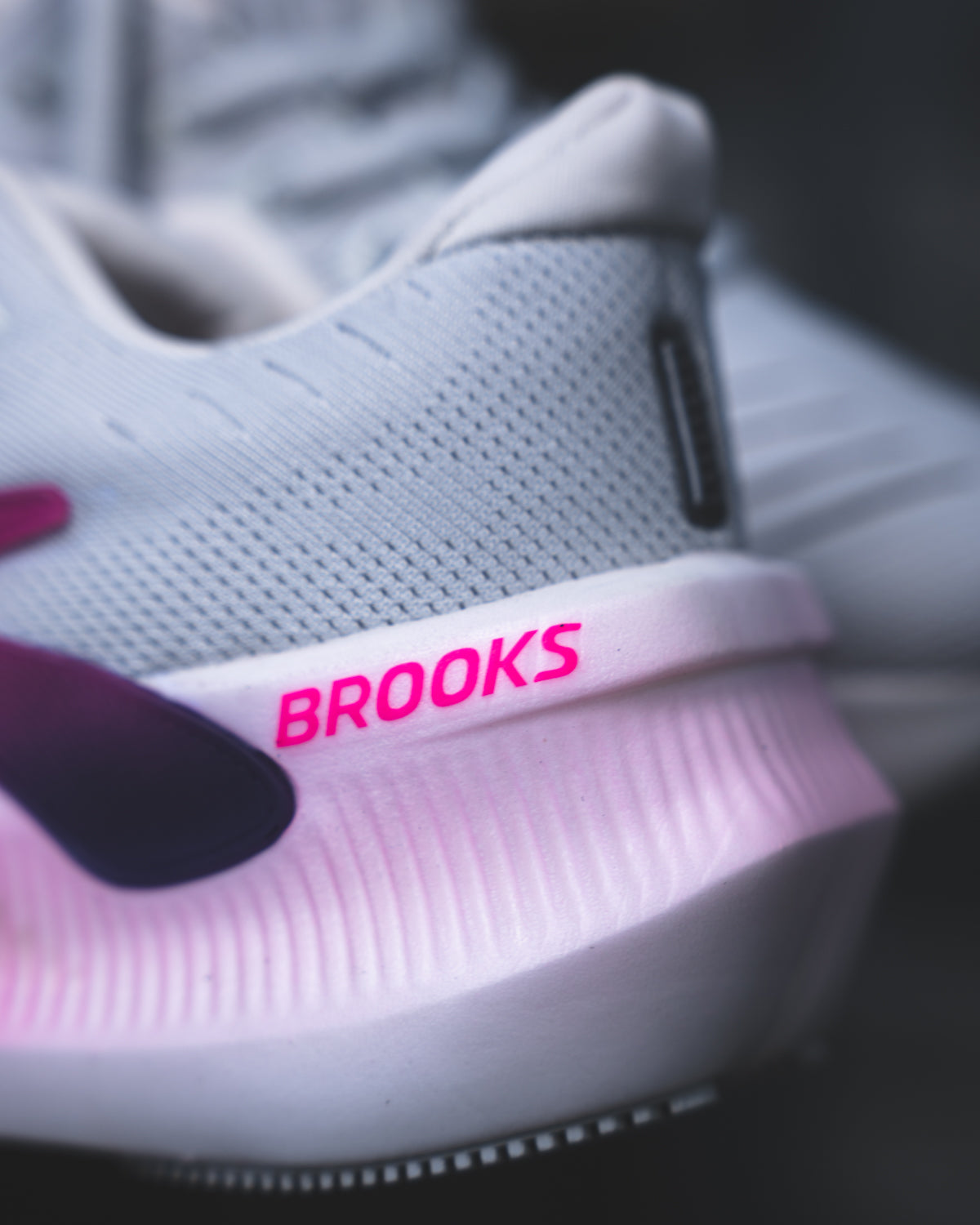 Brooks Glycerin Max 2 Grey/Pink