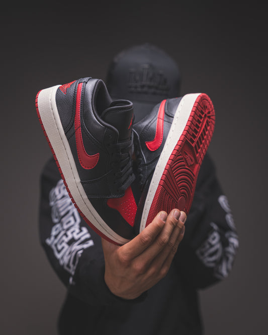 Nike Air Jordan 1 Low OG "Banned"