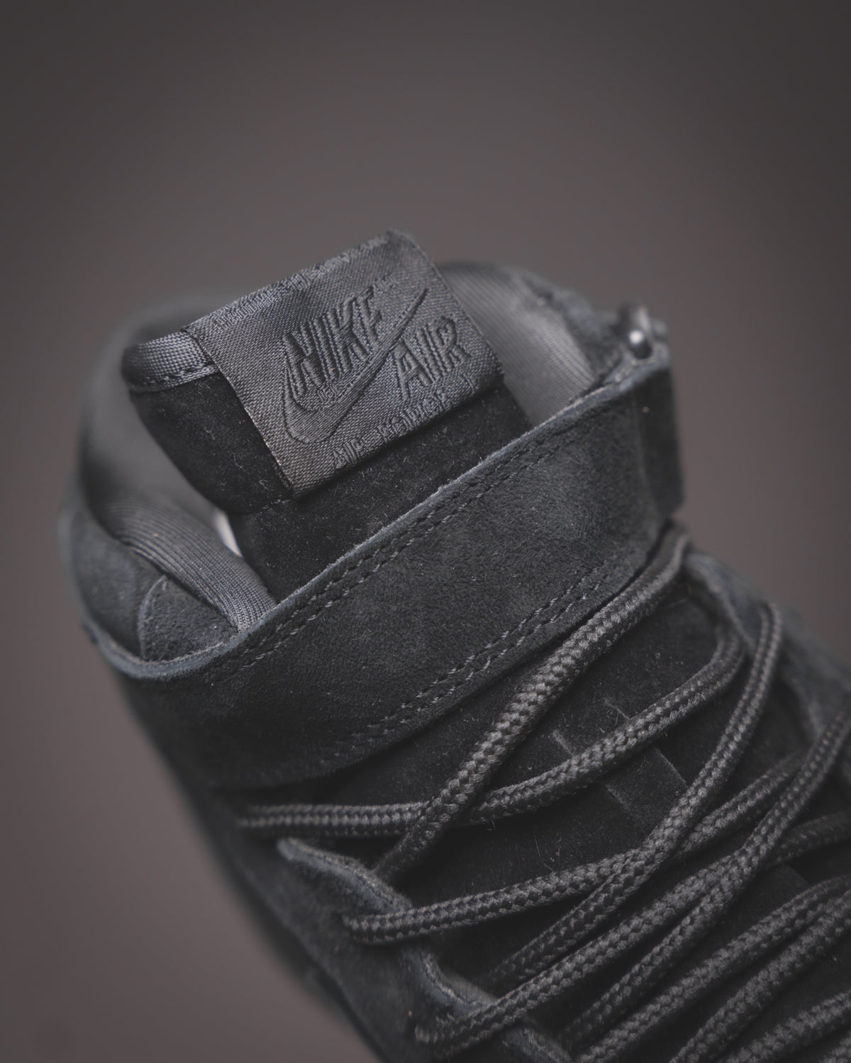 Nike Air Force 1 Mid Supreme Black