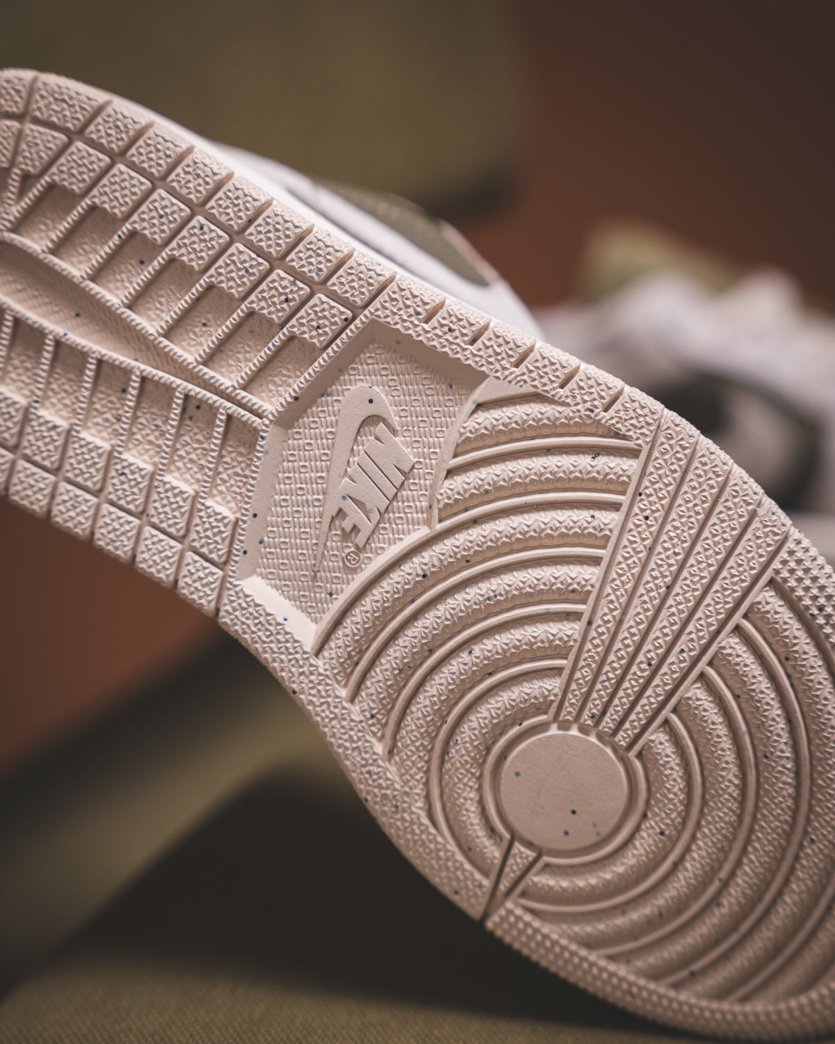 Nike Air Jordan 1 Low SE Olive