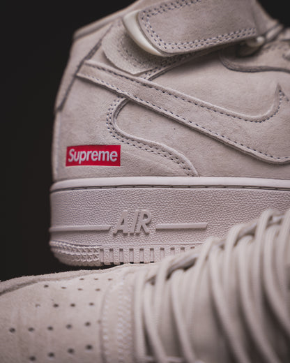 Nike Air Force 1 Low x Supreme Beige