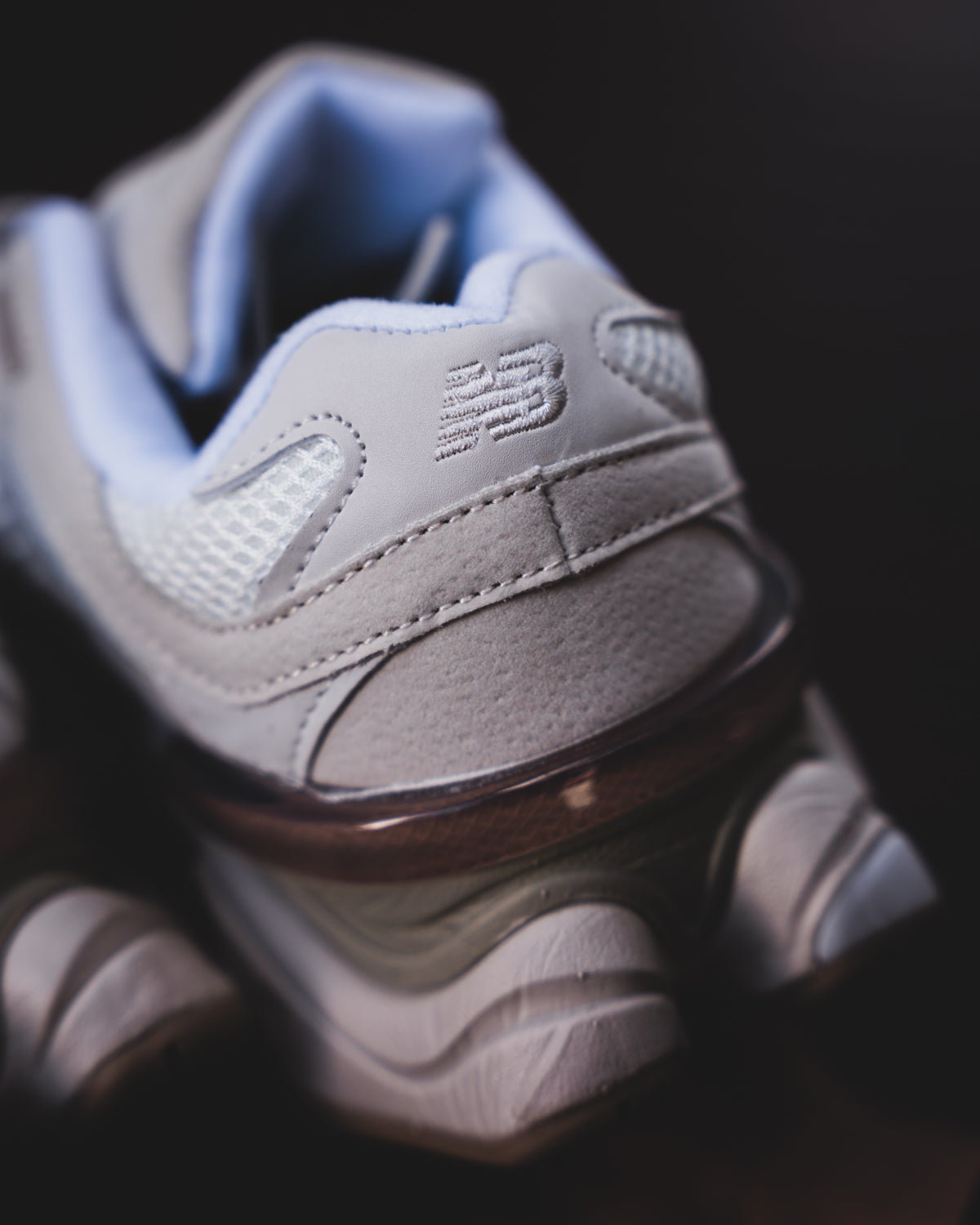 New Balance 9060 Beige/Brown