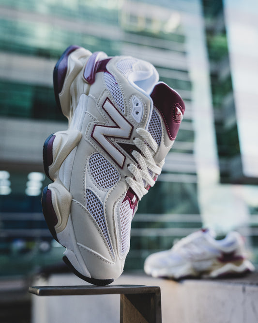 New Balance 9060 Linen Burgundy