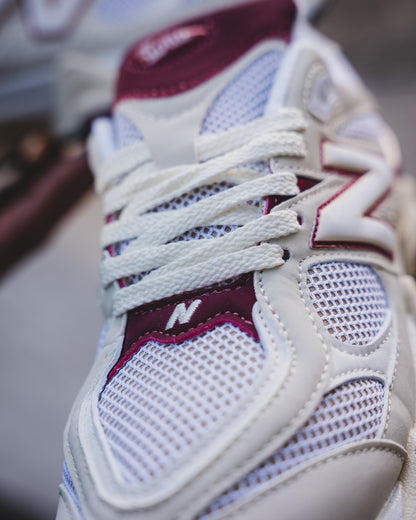 New Balance 9060 Linen Burgundy