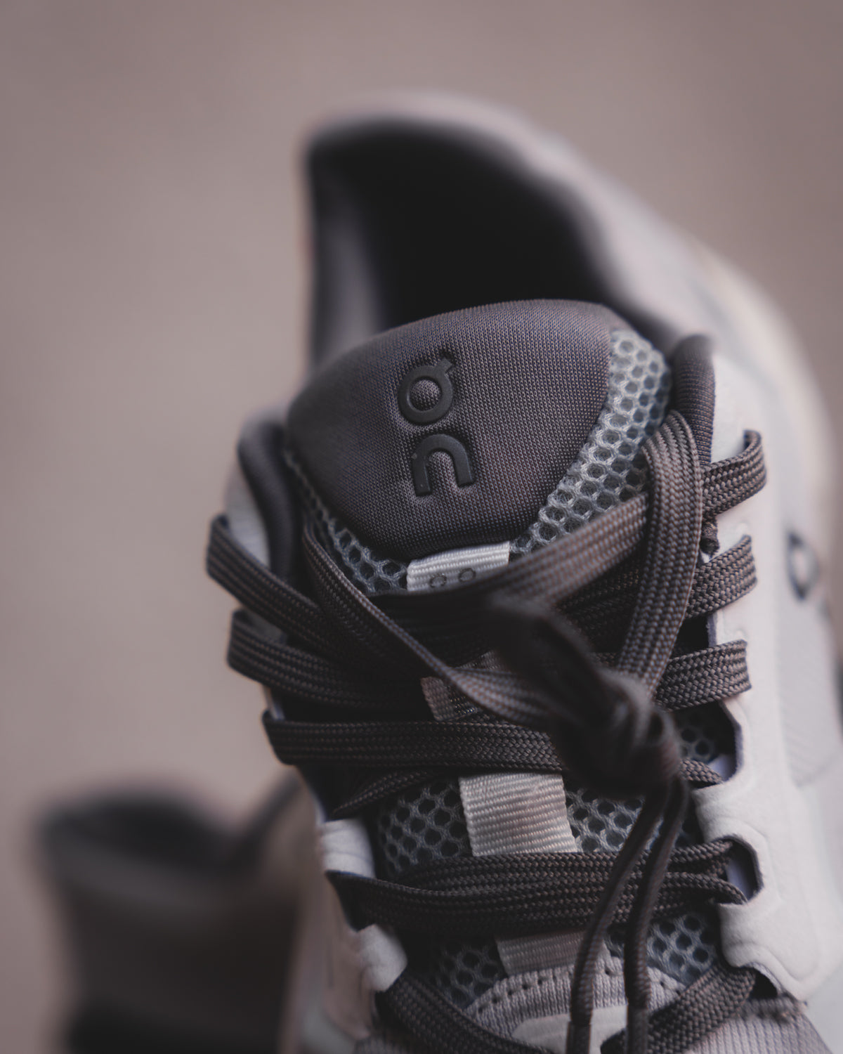 On Cloudrunner 2 Grey
