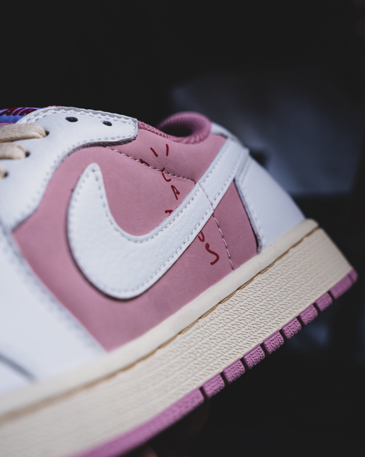 Nike Air Jordan 1 Low x Travis Scott "Shy Pink"