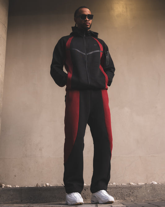 Nike Tech Fleece Black/Red