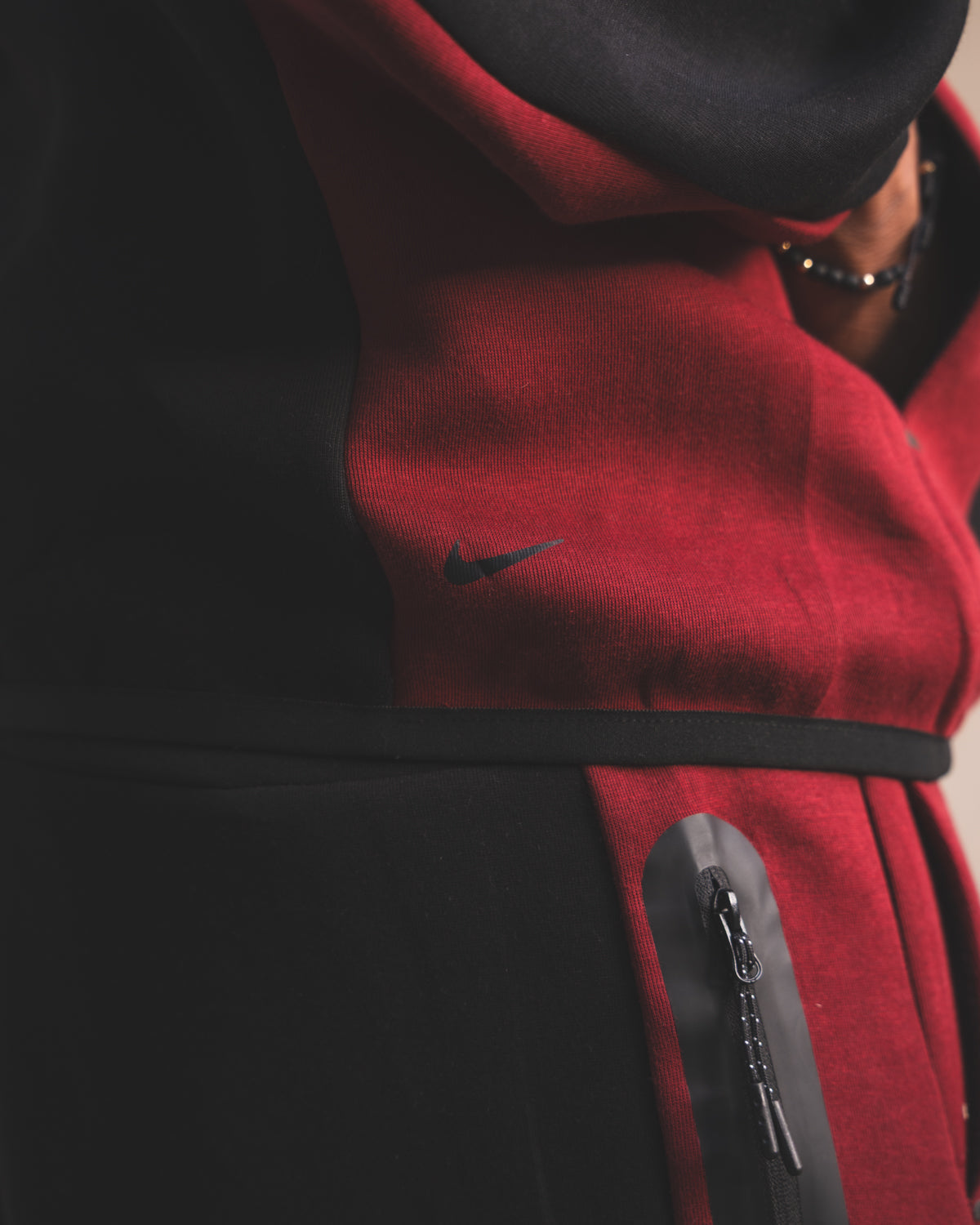 Nike Tech Fleece Black/Red