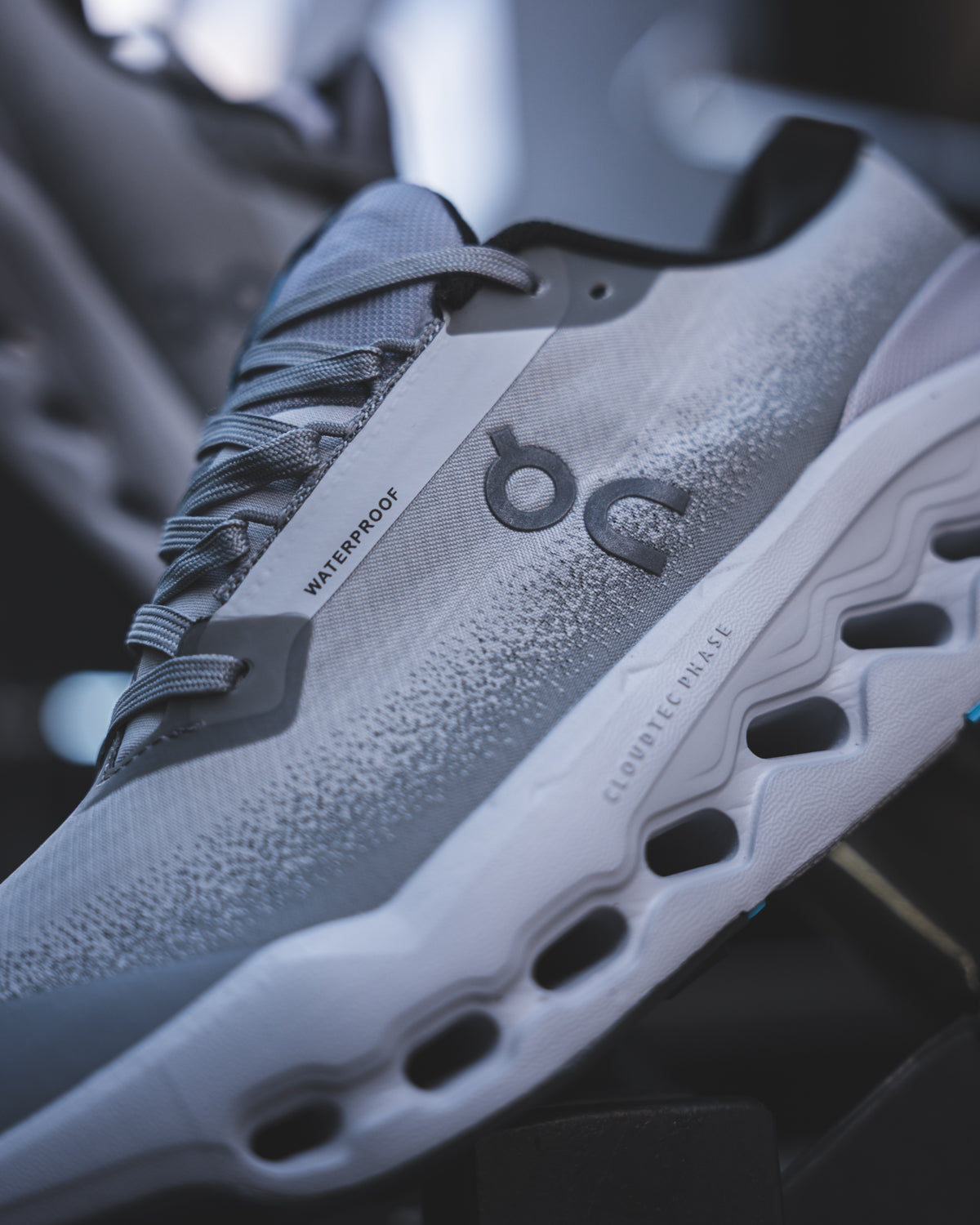 On Cloudsurfer Trail Waterproof Grey