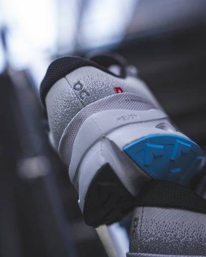 On Cloudsurfer Trail Waterproof Grey