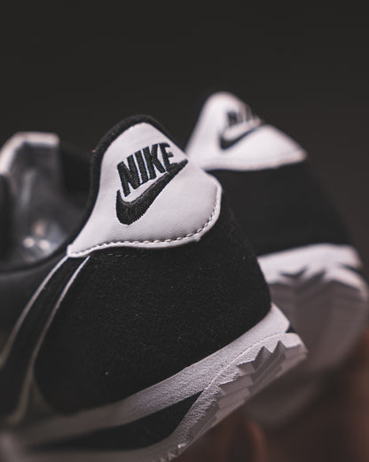 Nike Cortez Black/WhiteLine