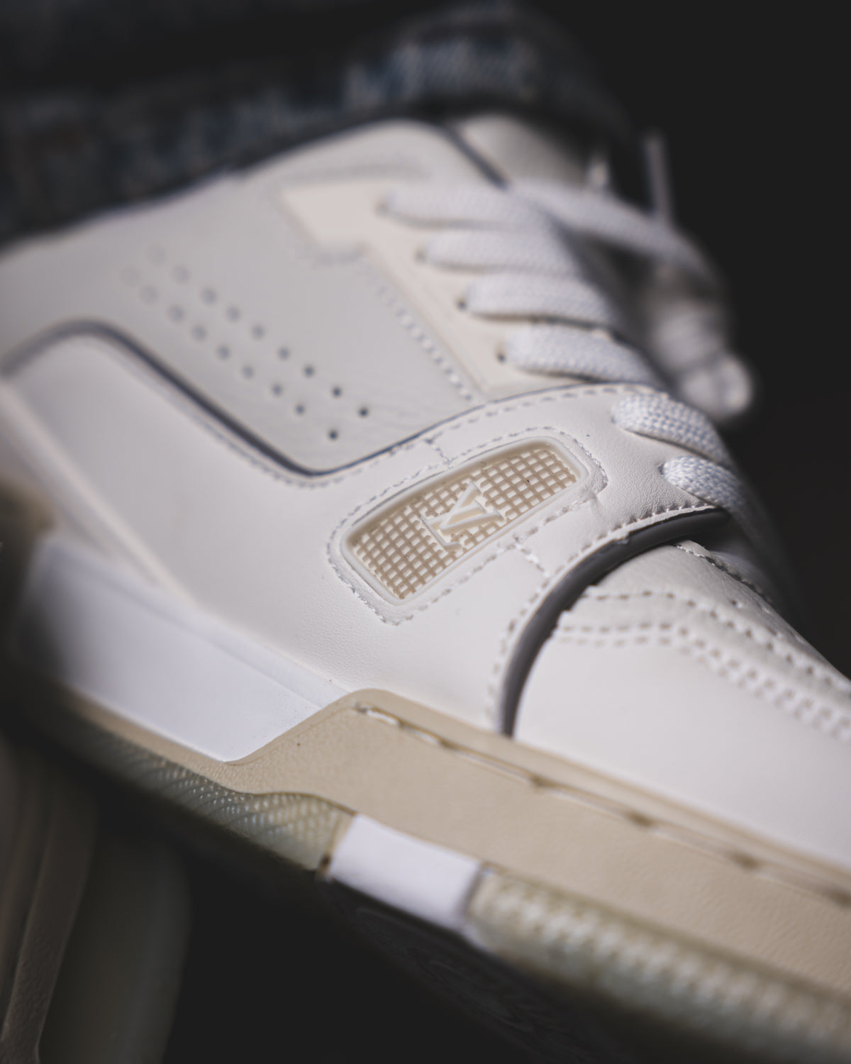 Lv Trainer Beige/White