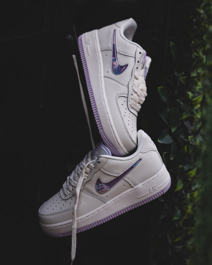 Nike Air Force 1 LV8 3 Lila
