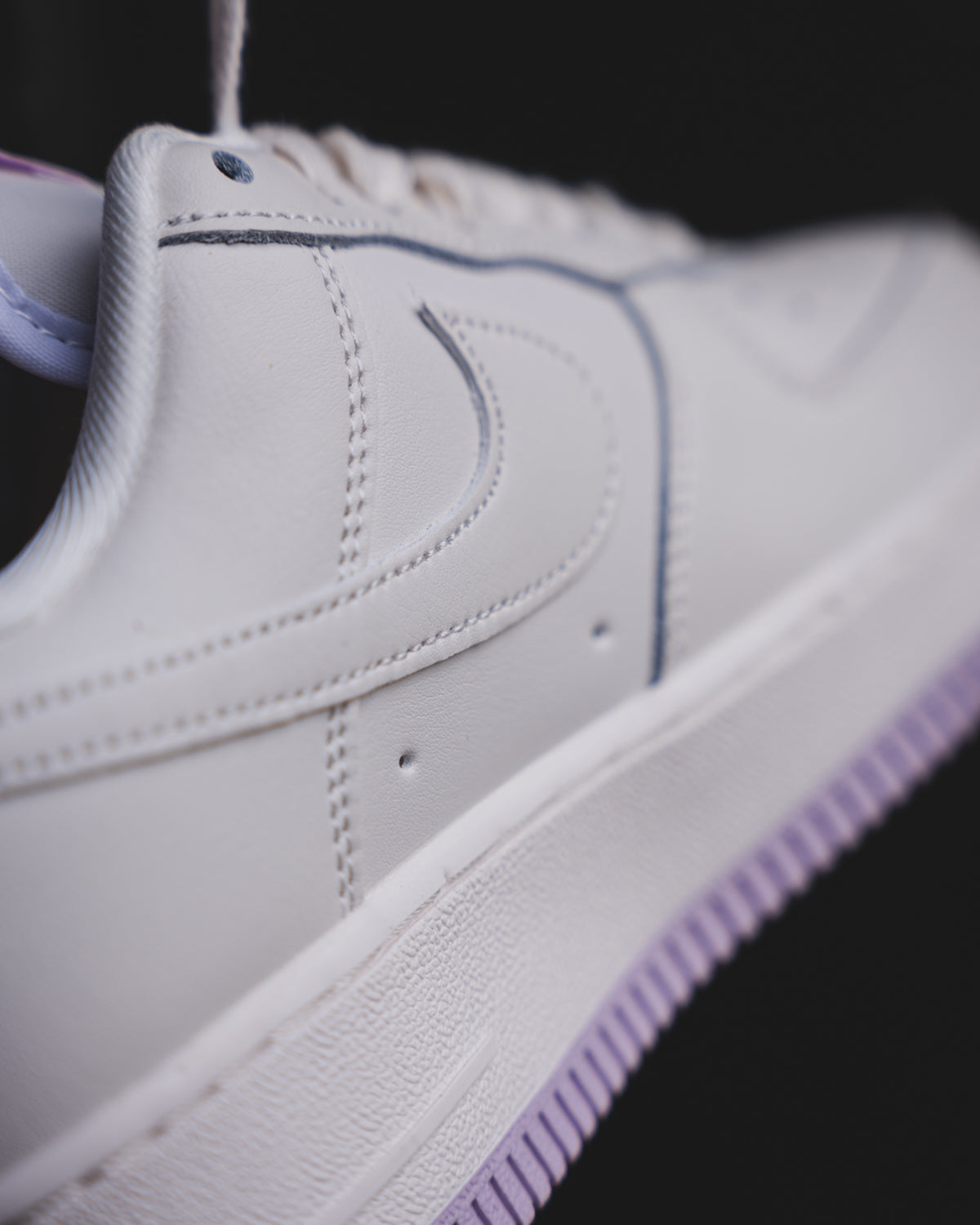 Nike Air Force 1 LV8 3 Lila