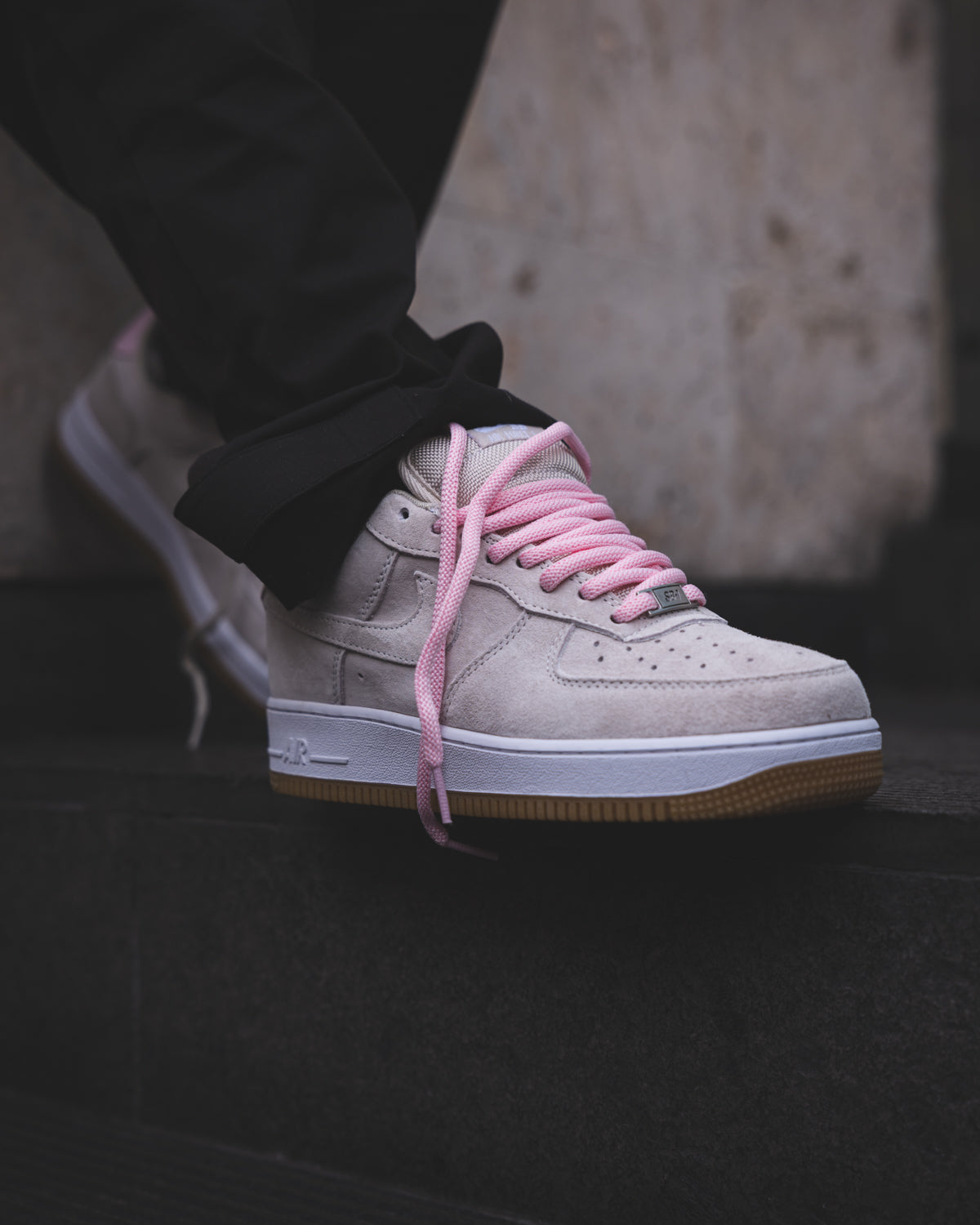 Nike SB x Air Force 1 Low Gray/Pink