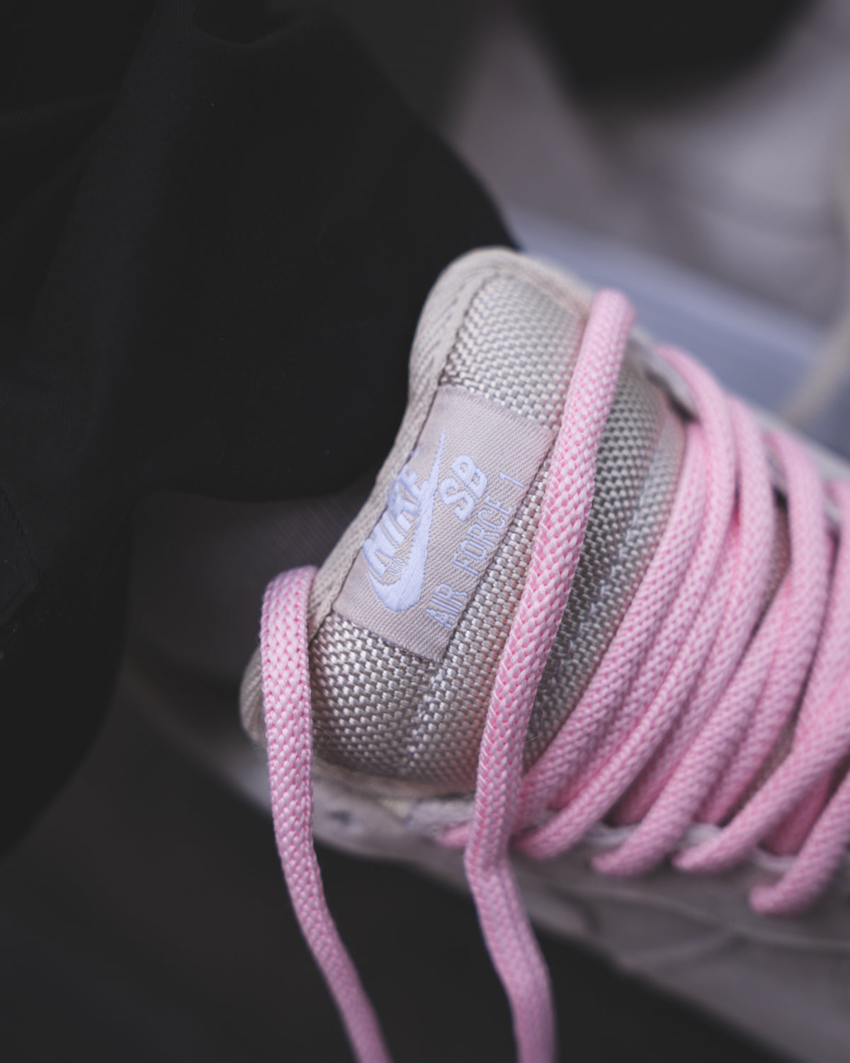 Nike SB x Air Force 1 Low Gray/Pink