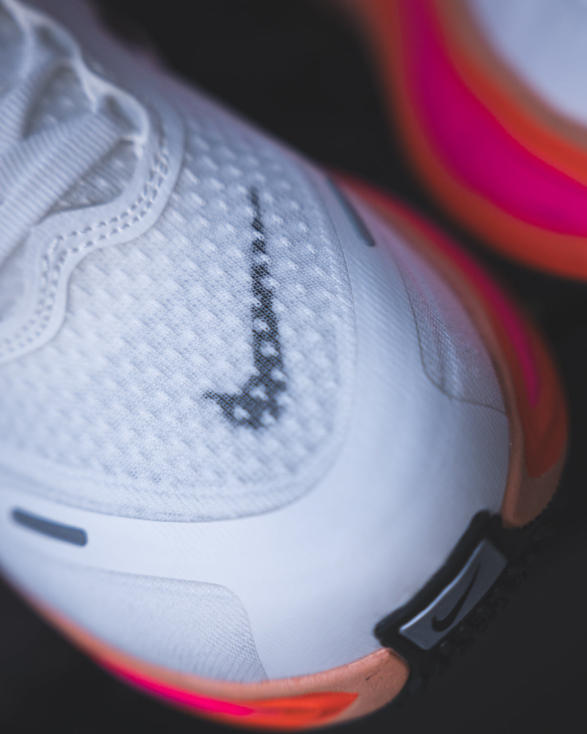 Nike Vomero Plus White/Fucsia