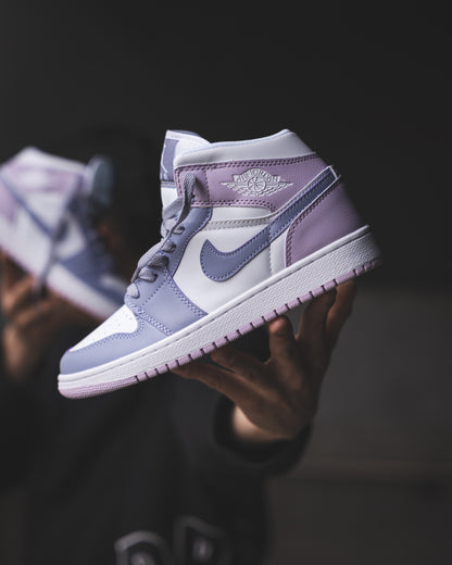 Air Jordan 1 Mid "Indigo Haze/White/Doll"
