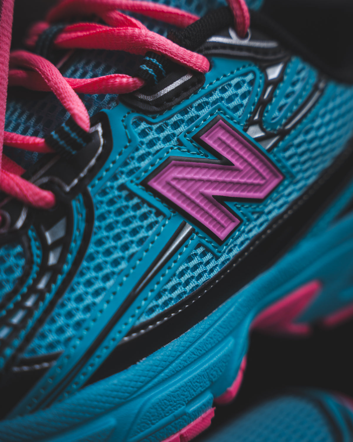 New Balance 740 Cyber Jade