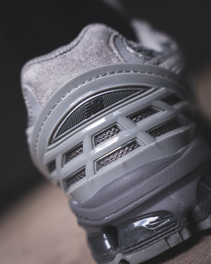 New Balance 1954R Grey