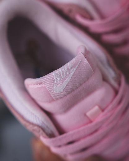 Nike Dunk Low SE "Teddy Bear" Pink