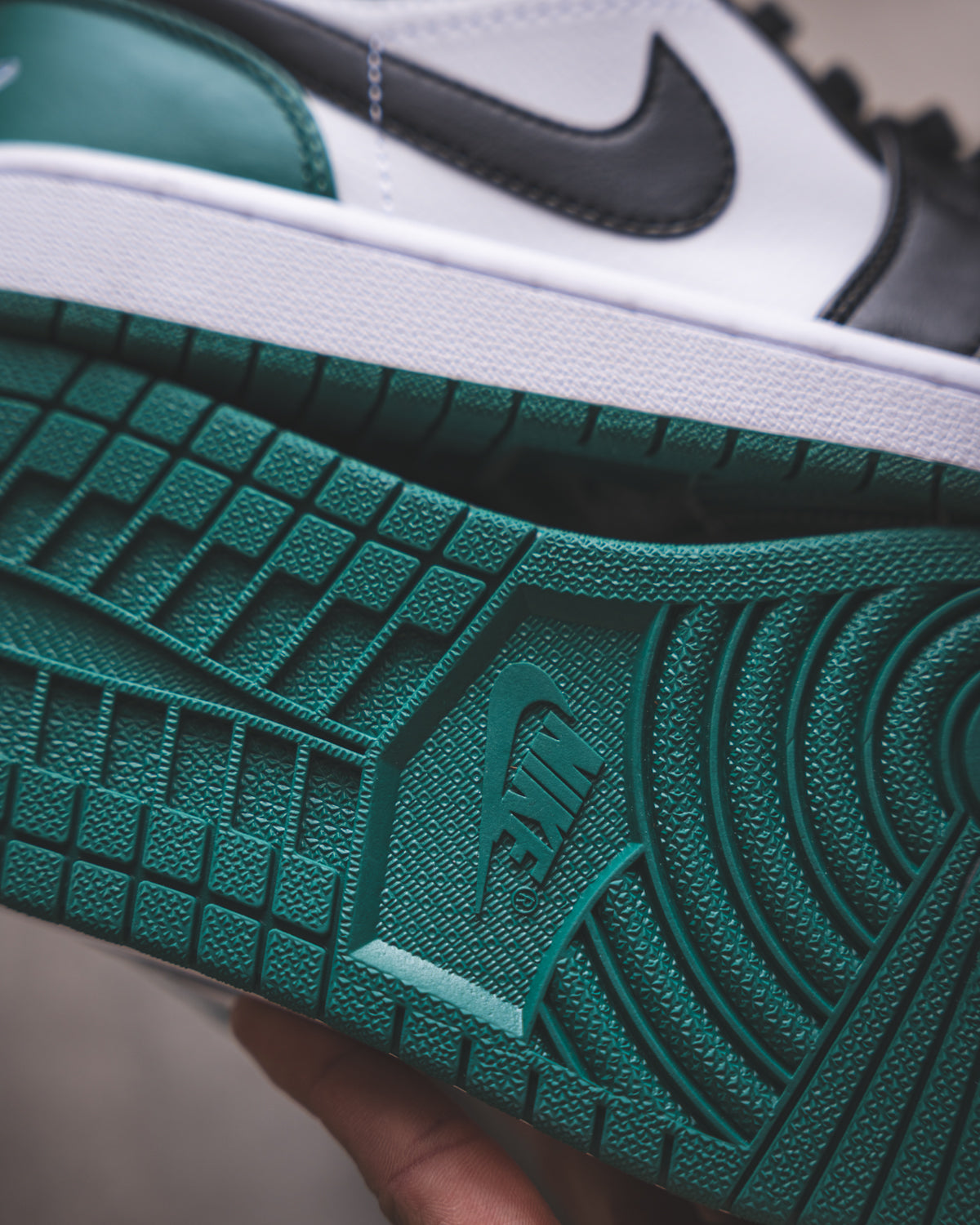 Air Jordan 1 Low Mystic Green