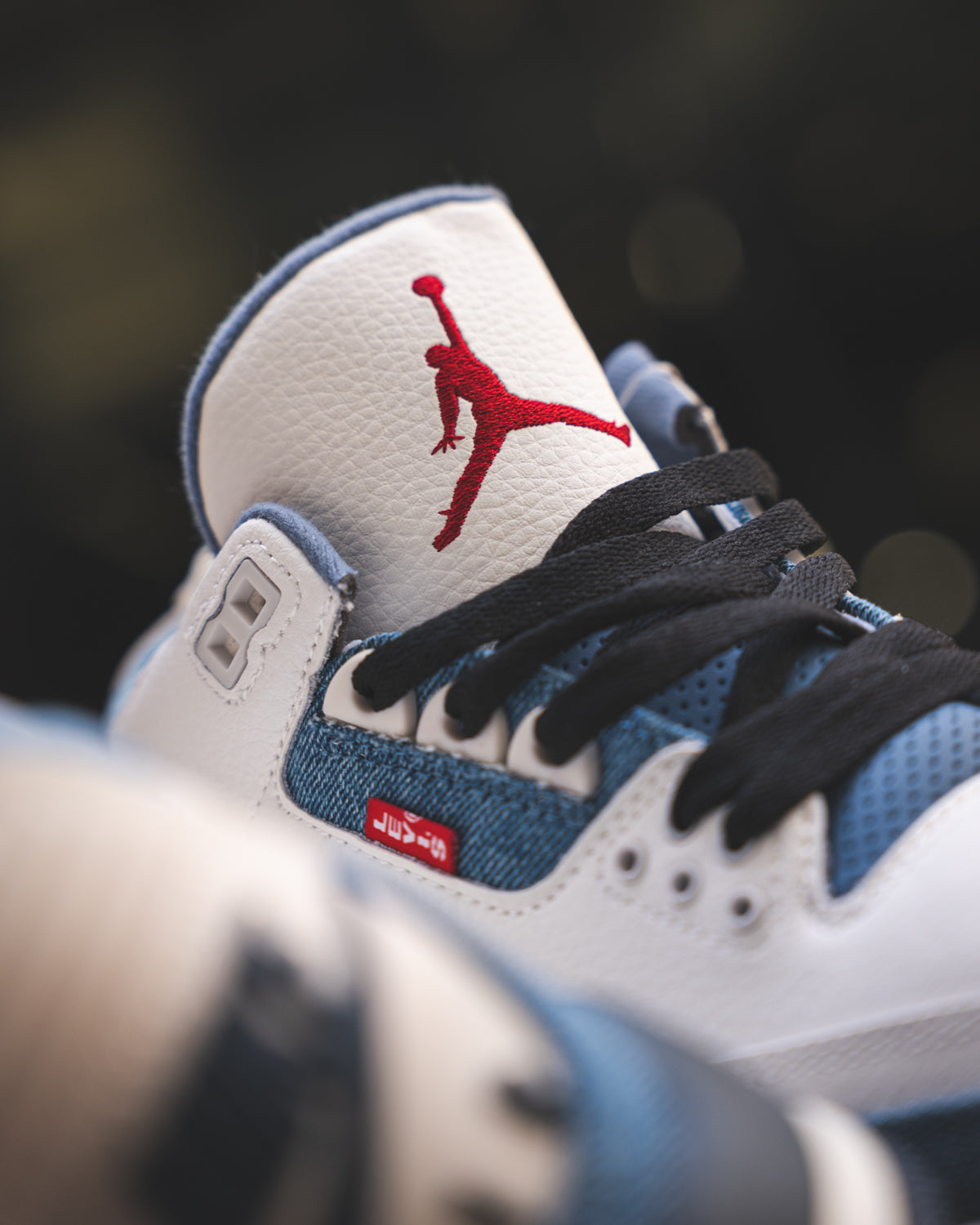 Air Jordan Retro 3 x Levi's White/Blue