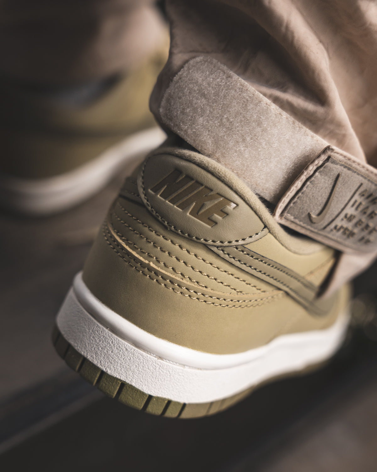 Nike Dunk Low Premium 'Neutral Olive'