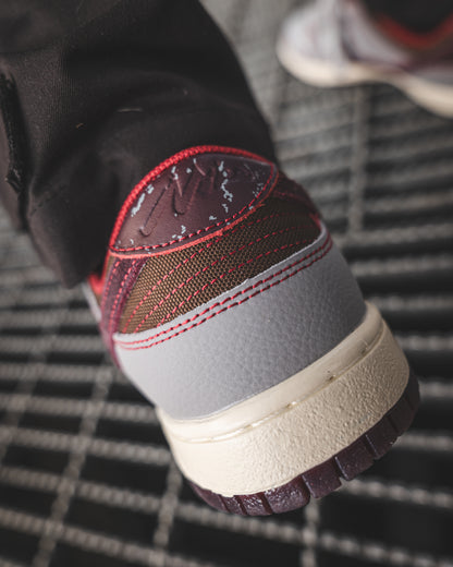 Nike Dunk Low Retro SE "Pure Platinum / Team Red"