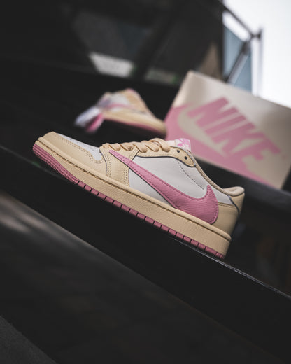 Air Jordan 1 Retro Low OG SP x Travis Scott "Shy Pink"