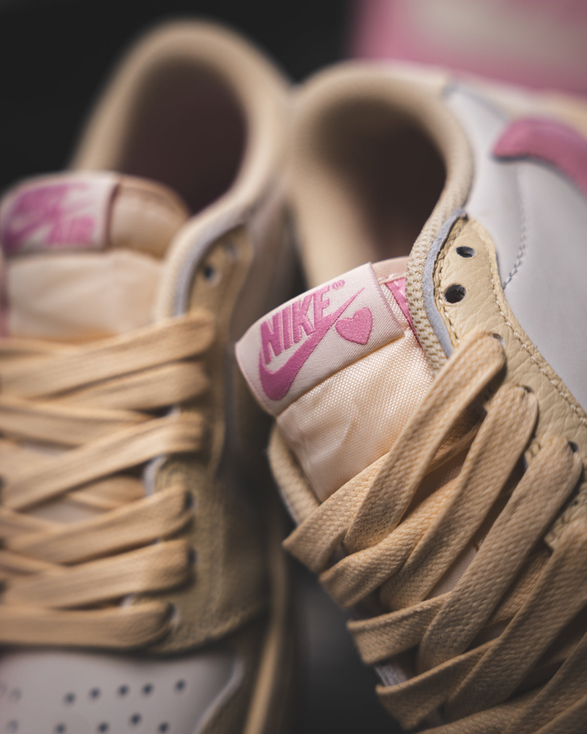 Air Jordan 1 Retro Low OG SP x Travis Scott "Shy Pink"