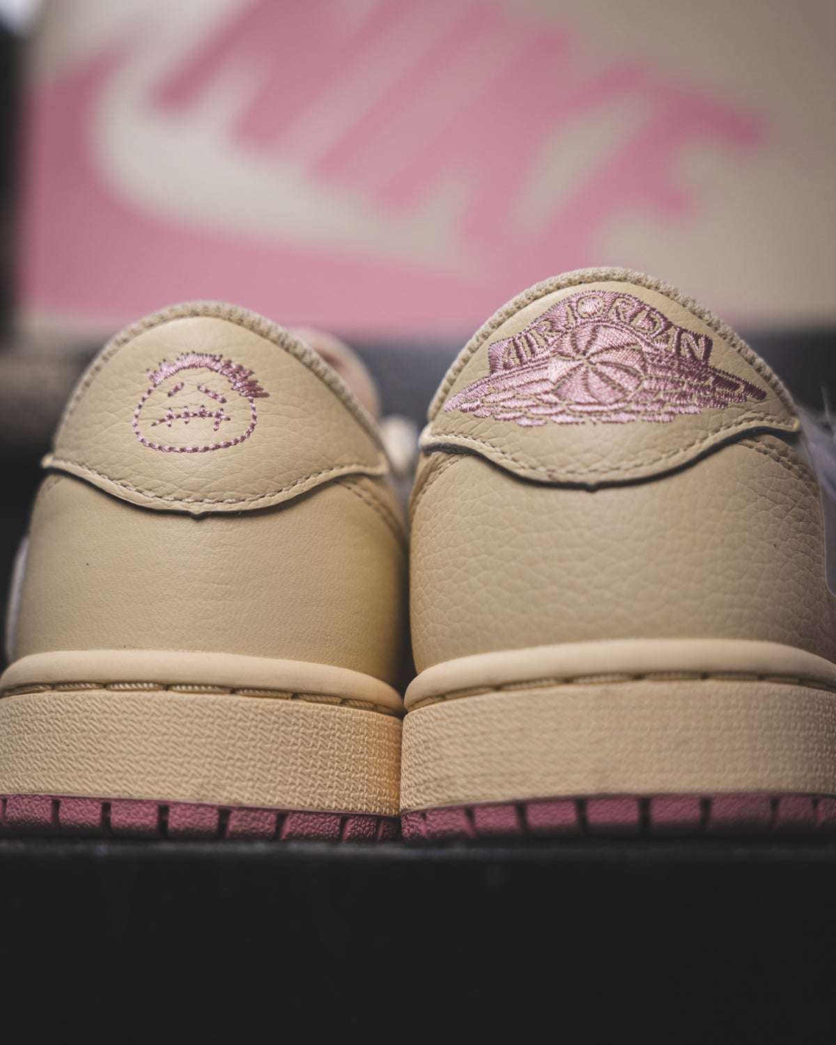 Air Jordan 1 Retro Low OG SP x Travis Scott "Shy Pink"