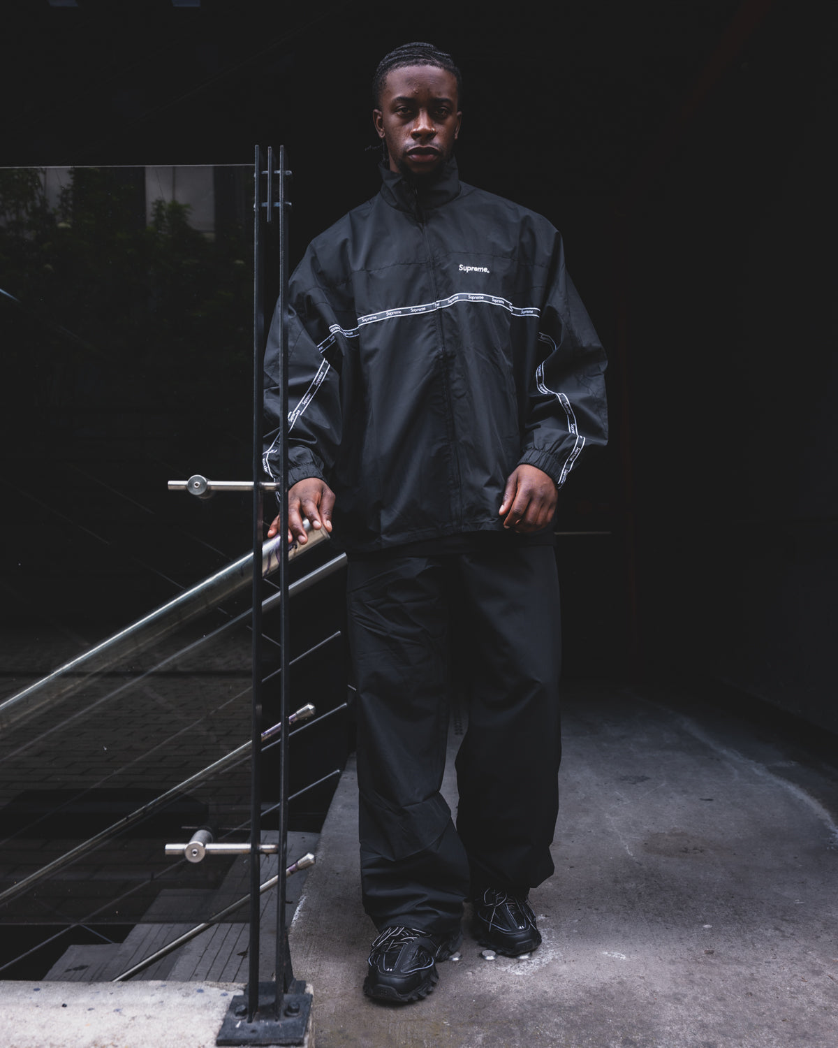 Conjunto Supreme Logo Taping Track Jacket Black