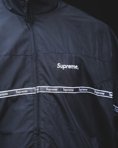 Conjunto Supreme Logo Taping Track Jacket Black