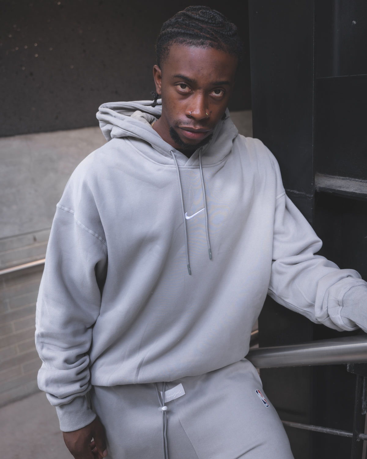 Buzo Mini Logo Nike Grey