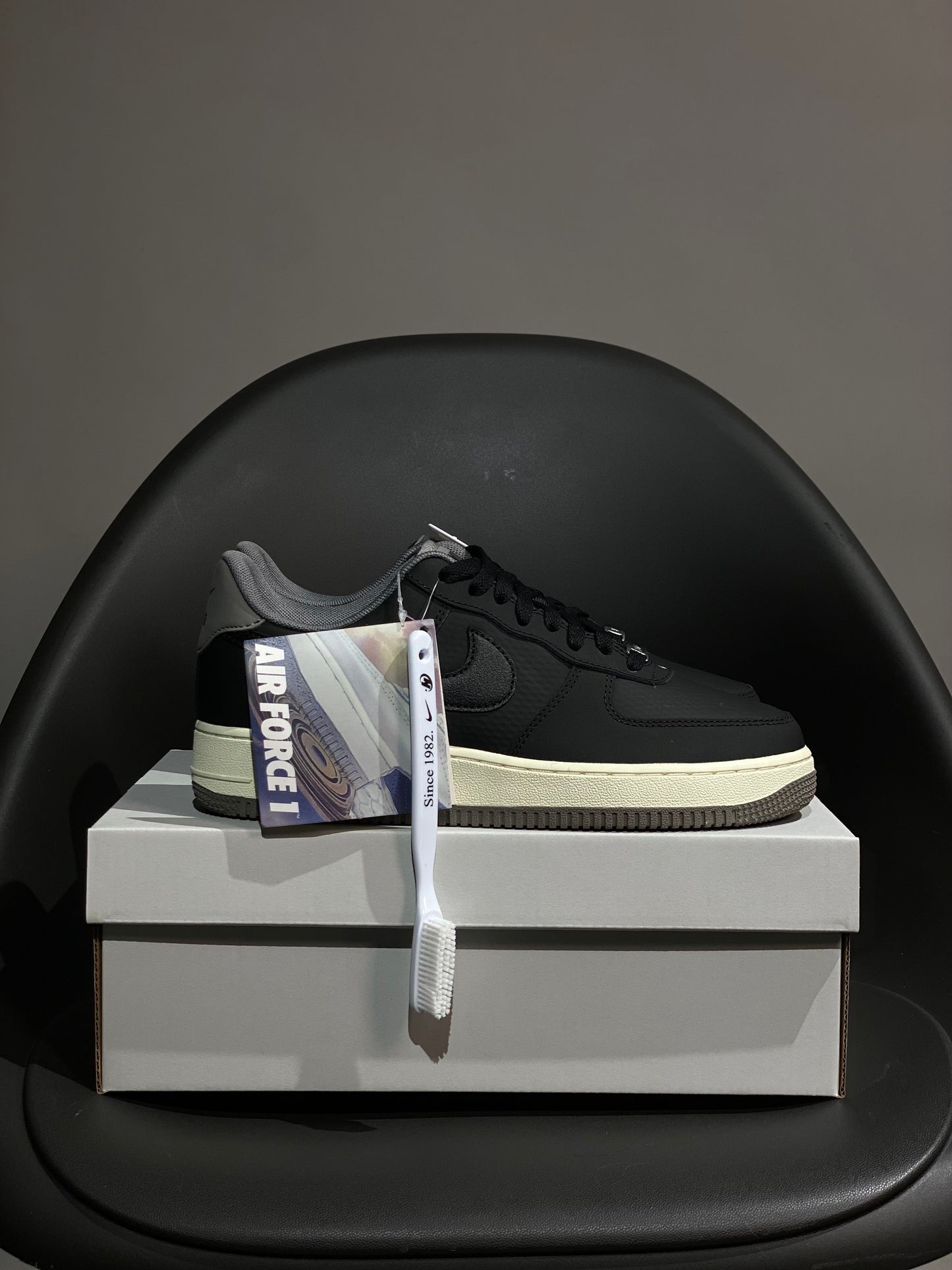 AIR FORCE ONE 1.7LV8