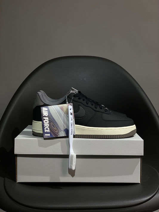 AIR FORCE ONE 1.7LV8