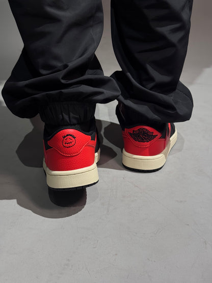 Jordan Retro 1 Low X Travis Scott