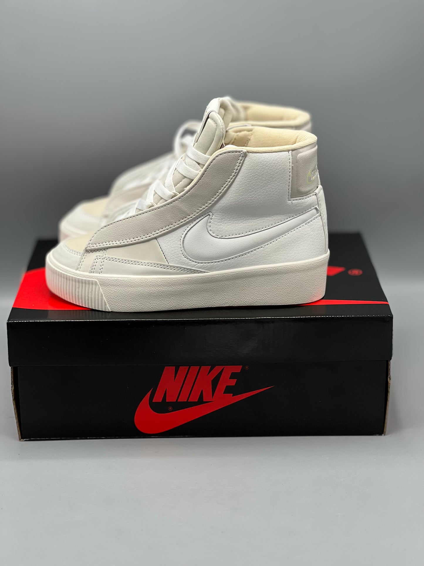 NIKE BLAZER MID VICTORY