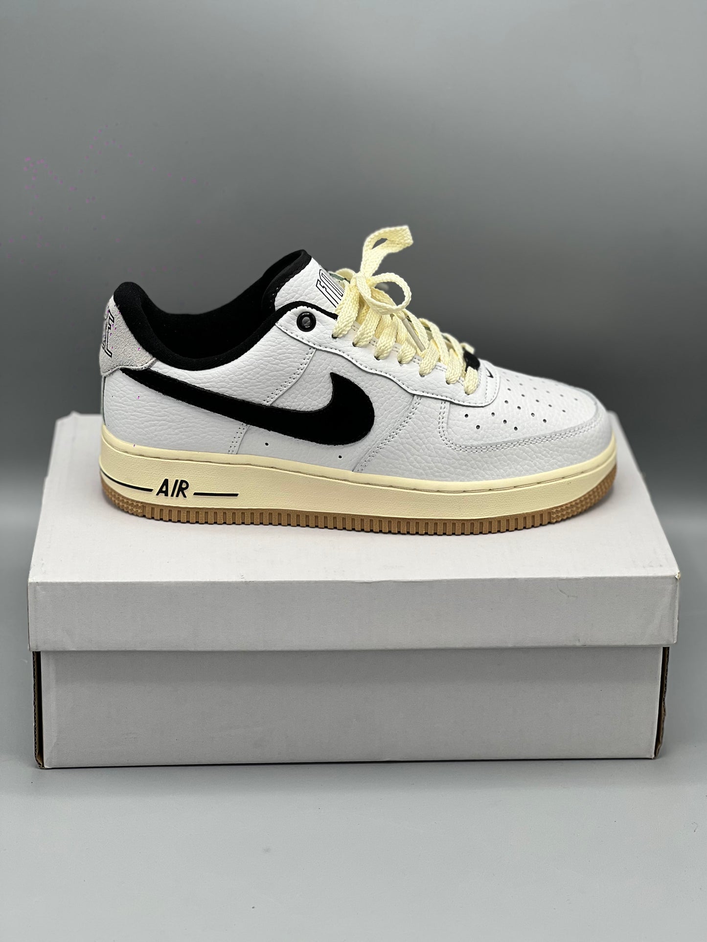 Nike Air Force 1 '07 LX